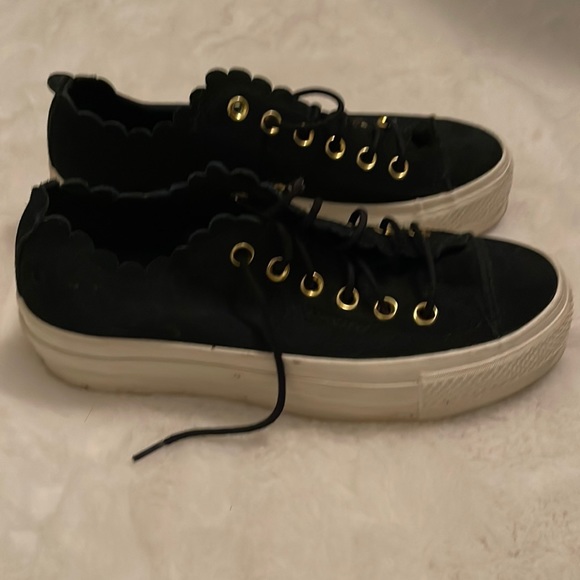 converse frilly thrills platform